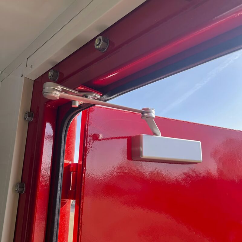 door closer (brb)